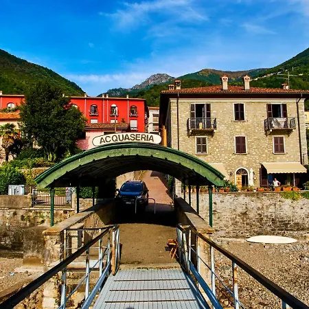 Le Quattro Stagioni Lakeview Apartamento *